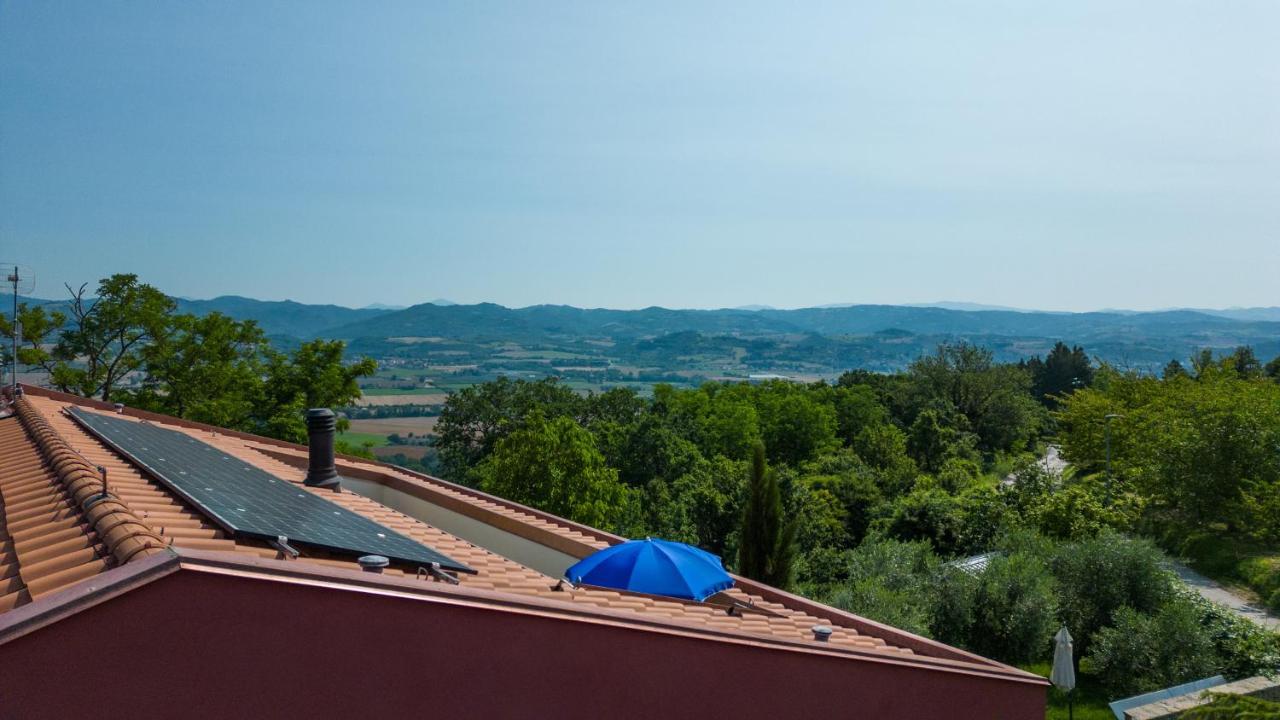 Villa Silvana - Apt Giulia & Michela With Terrace & Parking Perugia Exterior photo